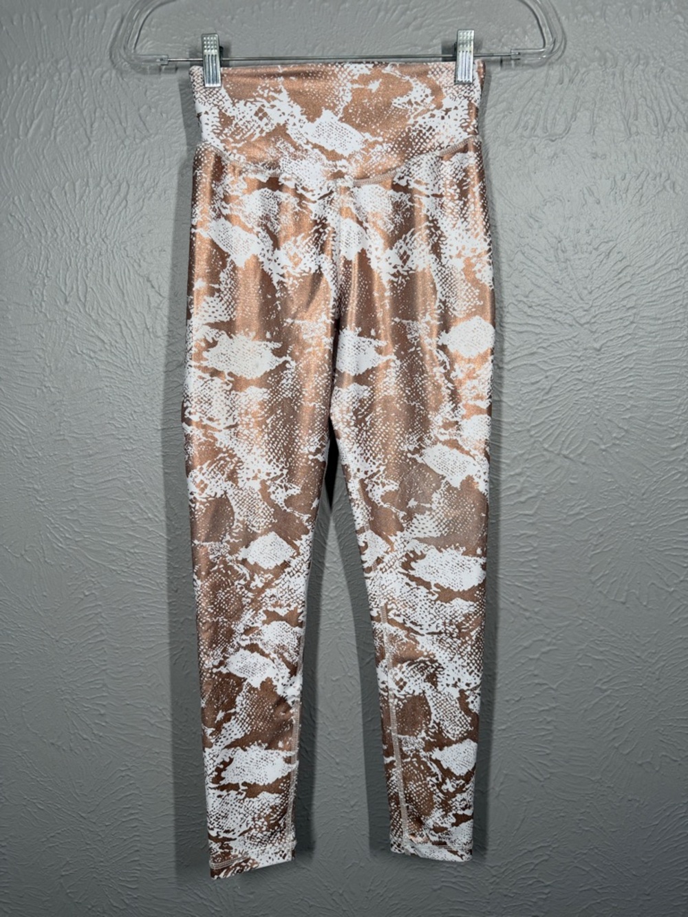 LISMINA Rose Gold Metallic Snake-Print High-Waist Leggings Women's Size Medium